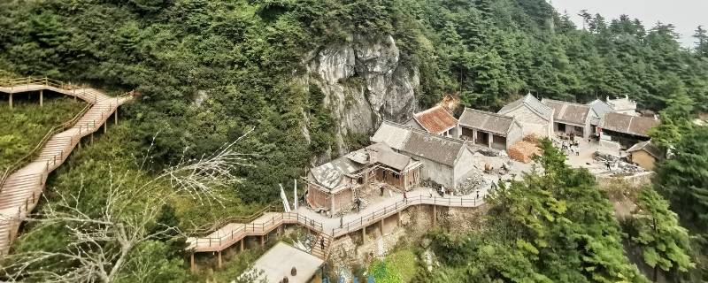 秦岭江山景区,牧护关滑雪场,清明山,商州金凤山公园,商洛市博物馆等.