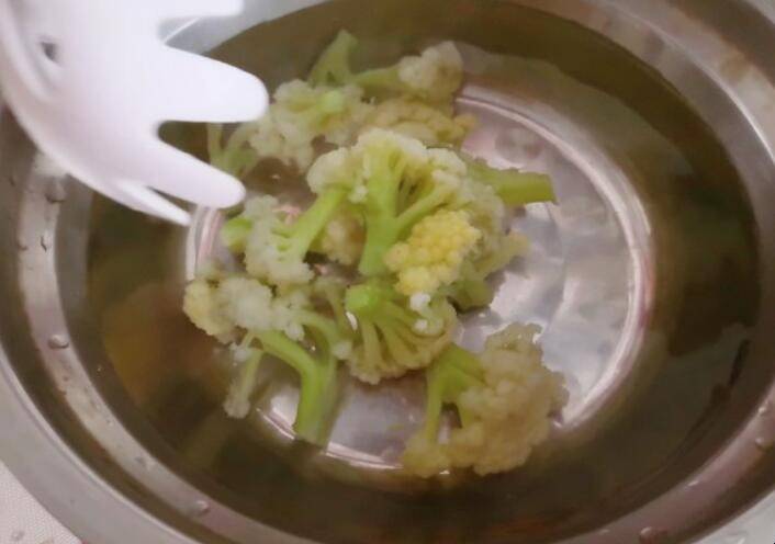 花菜炒肉片怎么做